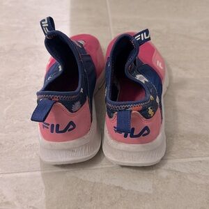 GIRLS FILA Accolade Evo Air Mesh Slip-On Running Sneaker light weight pink